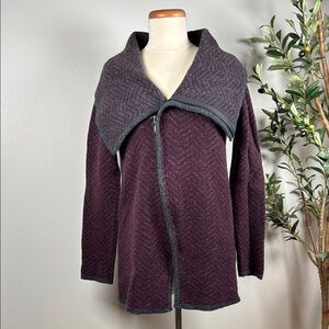Women's Burgundy and Gray Sweater